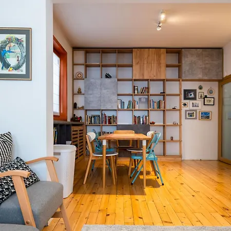 Colorful Getaway Right Next To Ndk By Flat Mаnager Appartamento *